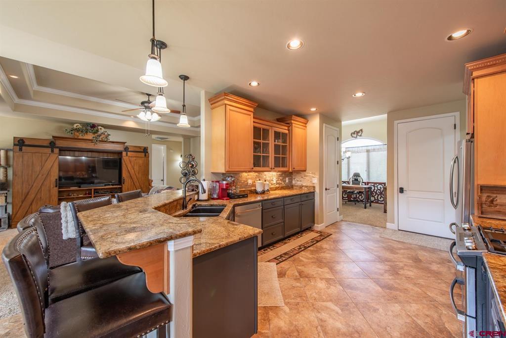 Montrose, Colorado, 81401, United States, 3 Bedrooms Bedrooms, ,2 BathroomsBathrooms,Residential,For Sale,1977098