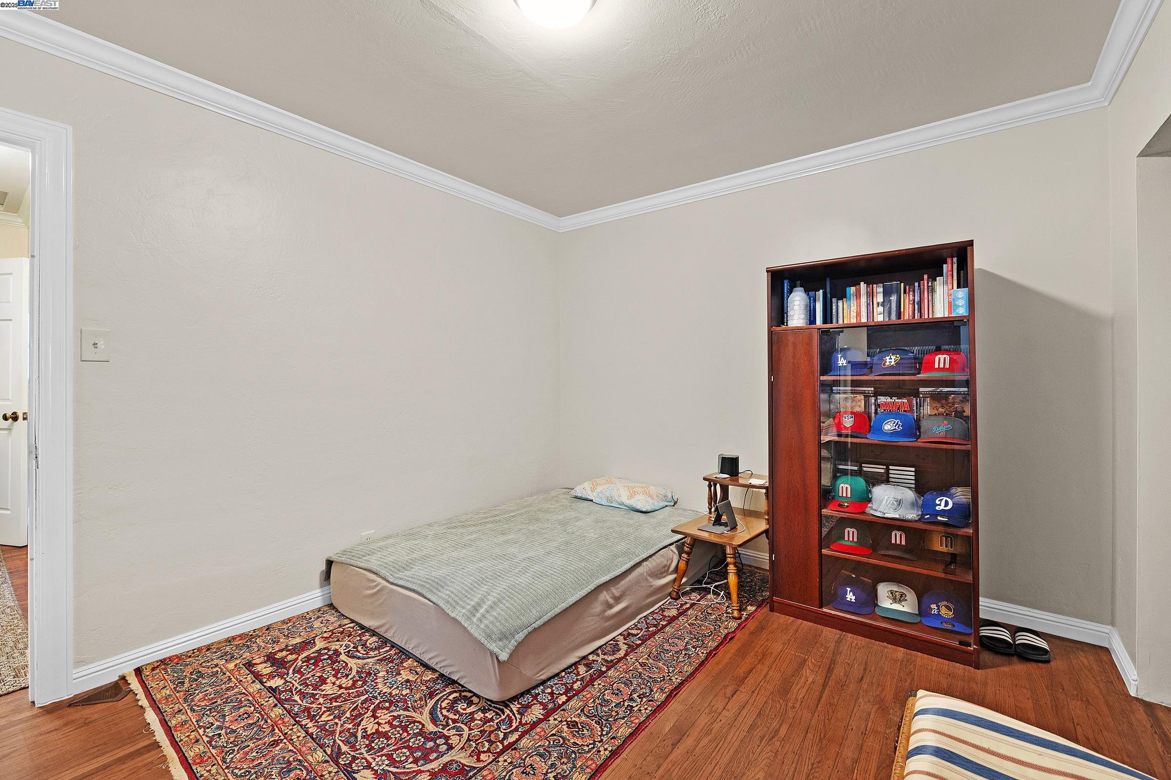 Oakland, California, 94605, United States, 4 Bedrooms Bedrooms, ,1 BathroomBathrooms,Residential,For Sale,1941828