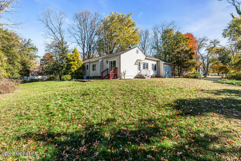 Tinton Falls, New Jersey, 07712, United States, 3 Bedrooms Bedrooms, ,2 BathroomsBathrooms,Residential,For Sale,1987767