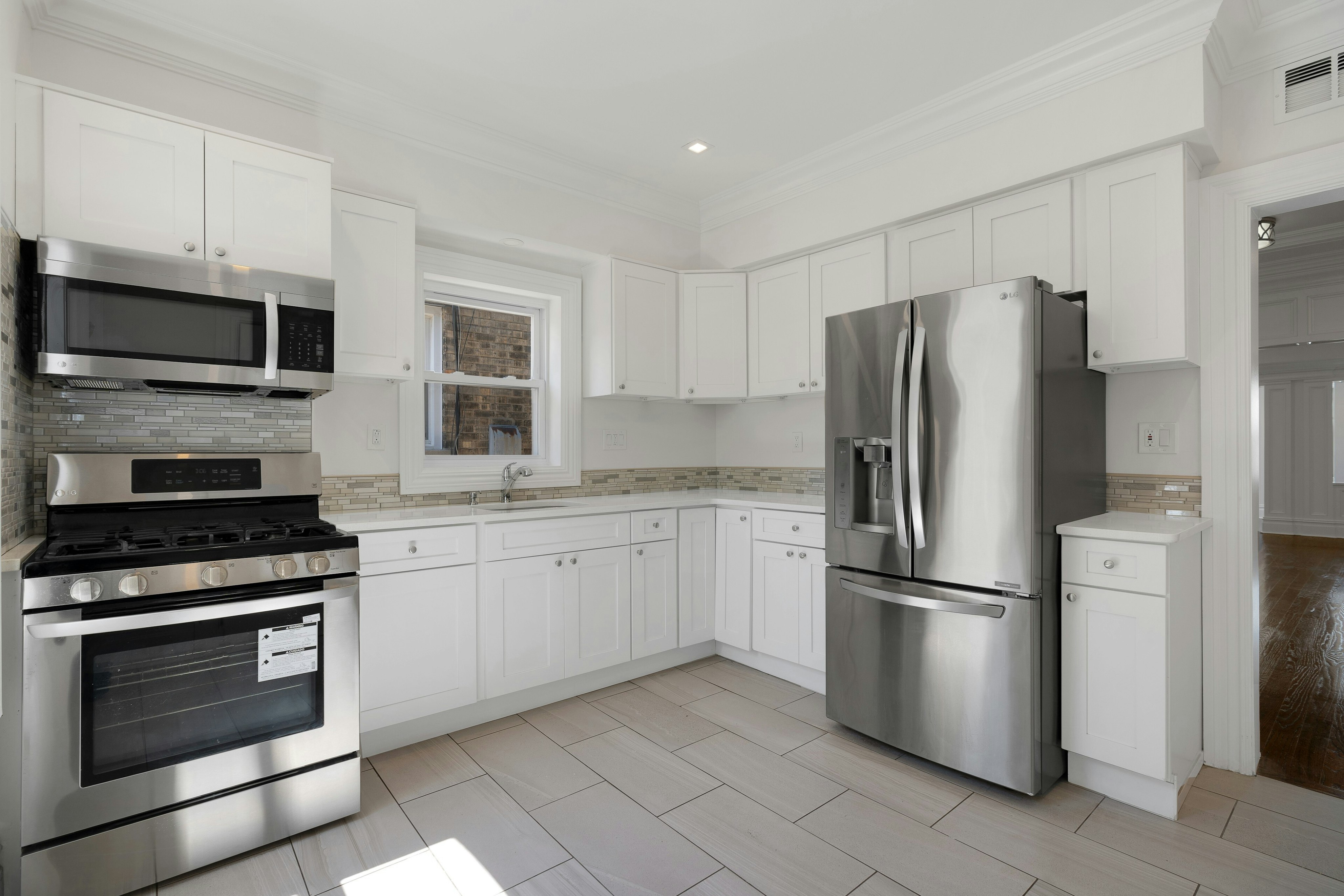  8128 Kennedy Blvd, North Bergen, NJ 07047 - 物件實景