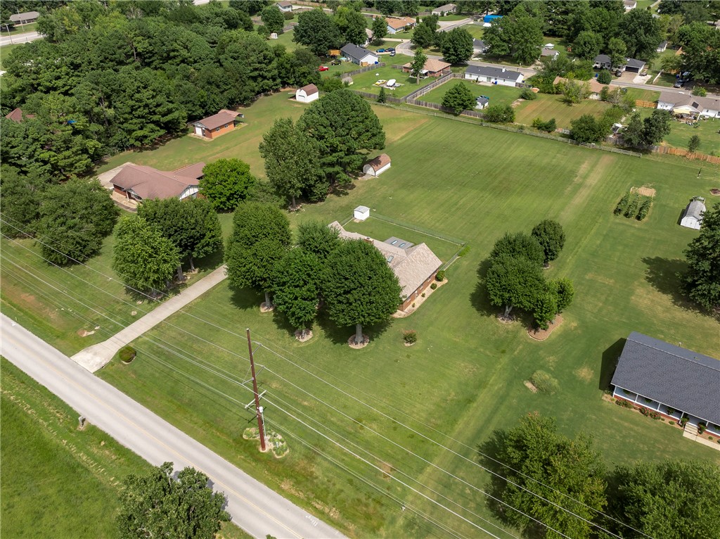 Lowell, Arkansas, 72745, United States, 4 Bedrooms Bedrooms, ,2 BathroomsBathrooms,Residential,For Sale,1932049