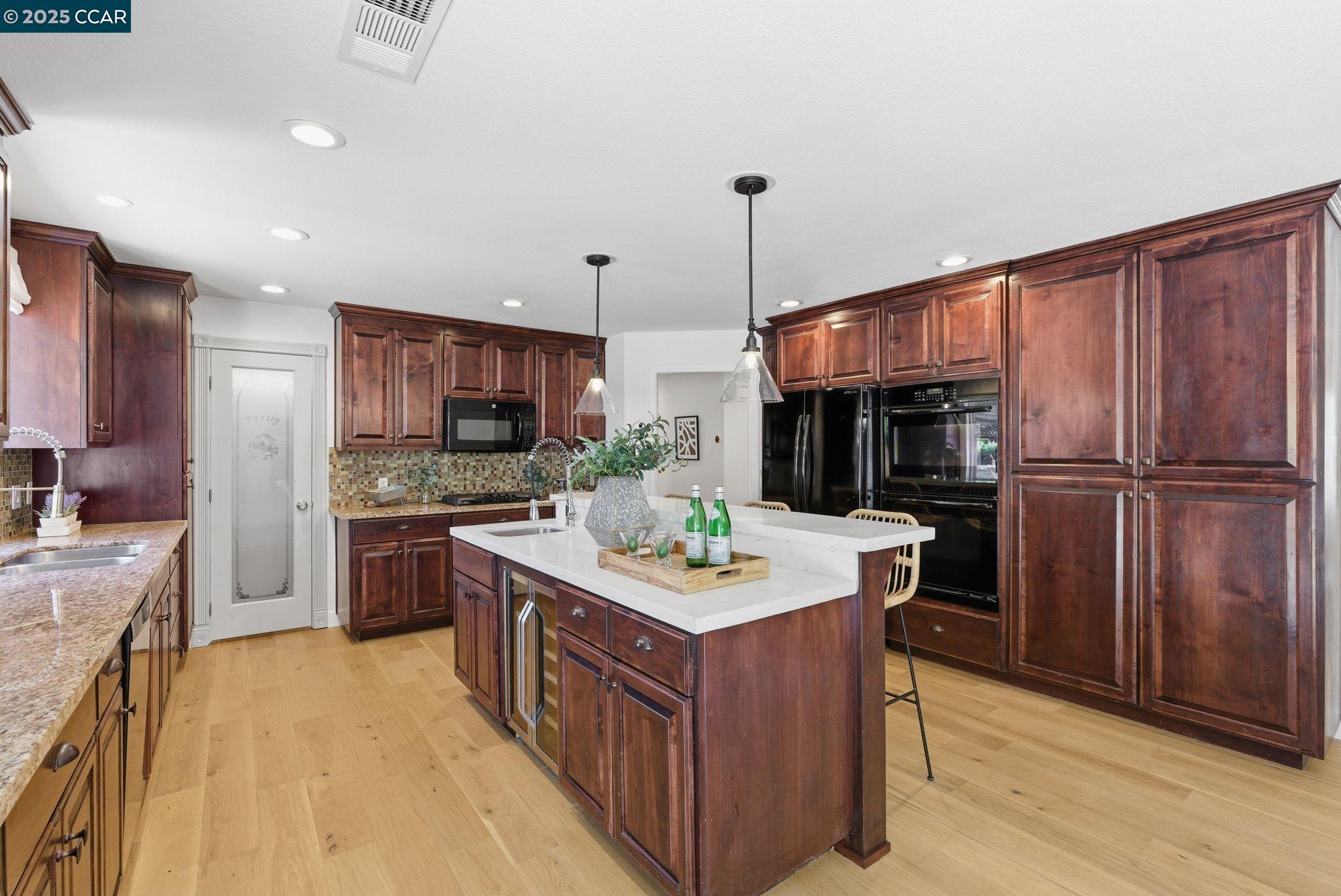 Danville, California, 94526, United States, 5 Bedrooms Bedrooms, ,3 BathroomsBathrooms,Residential,For Sale,1990920