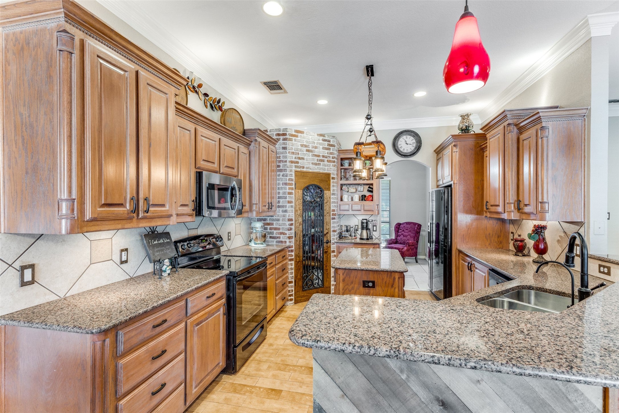 Haslet, Texas, 76052, United States, 4 Bedrooms Bedrooms, ,3 BathroomsBathrooms,Residential,For Sale,1975135