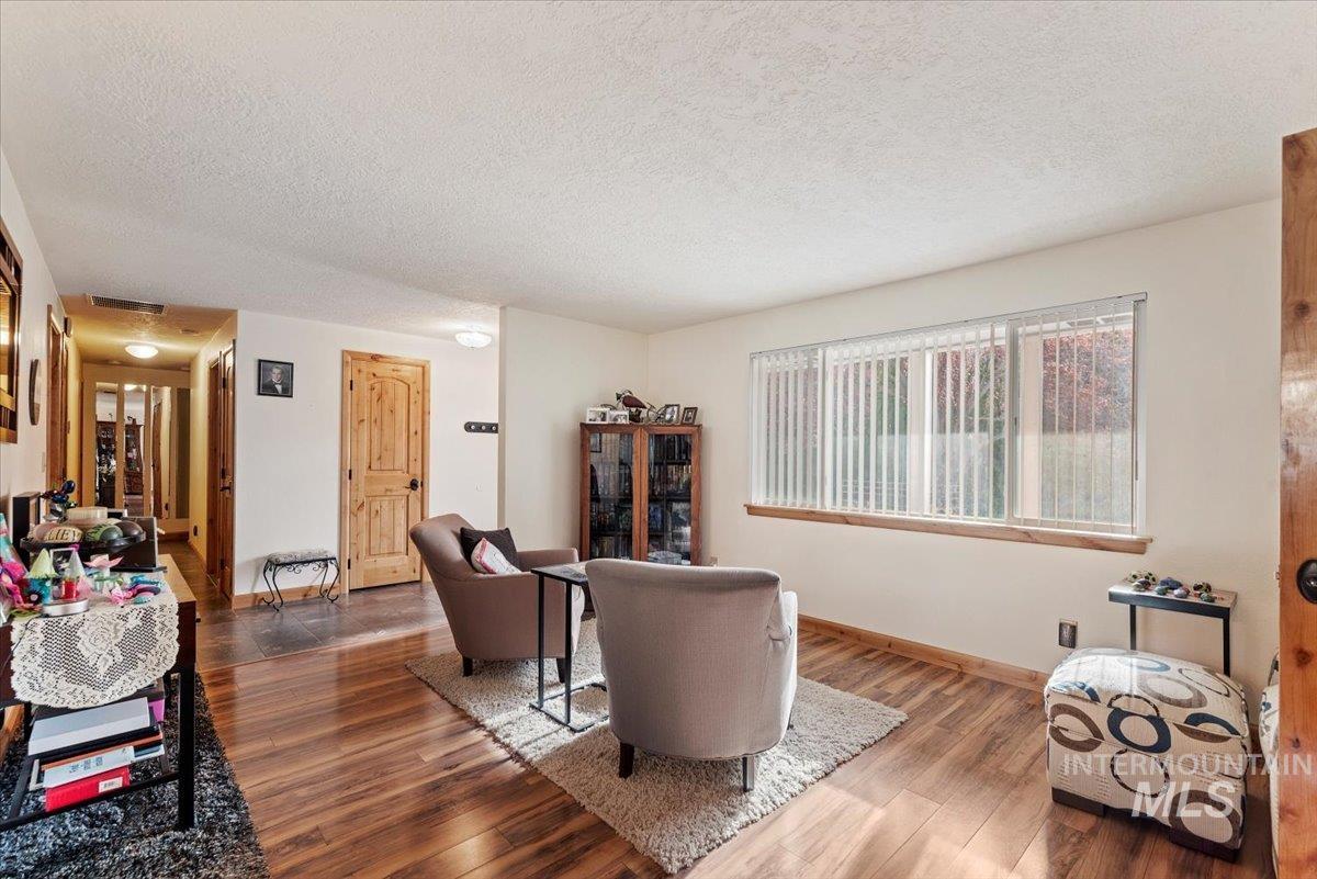 Boise, Idaho, 83709-7329, United States, 3 Bedrooms Bedrooms, ,Residential,For Sale,1992801