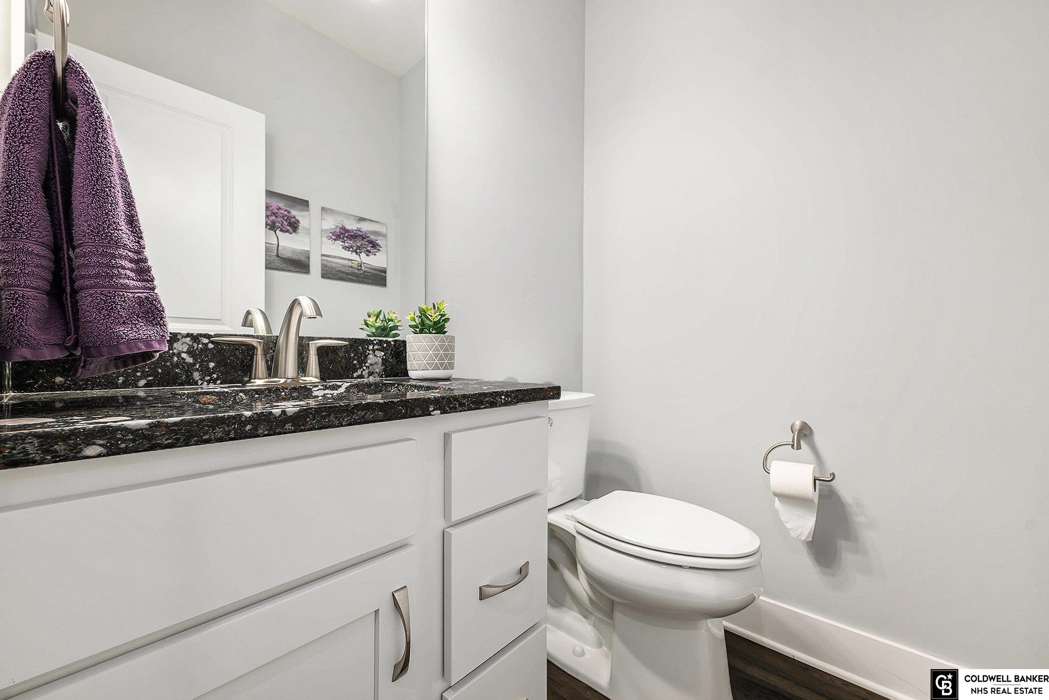 Bennington, Nebraska, 68007, United States, 6 Bedrooms Bedrooms, ,4 BathroomsBathrooms,Residential,For Sale,1969201