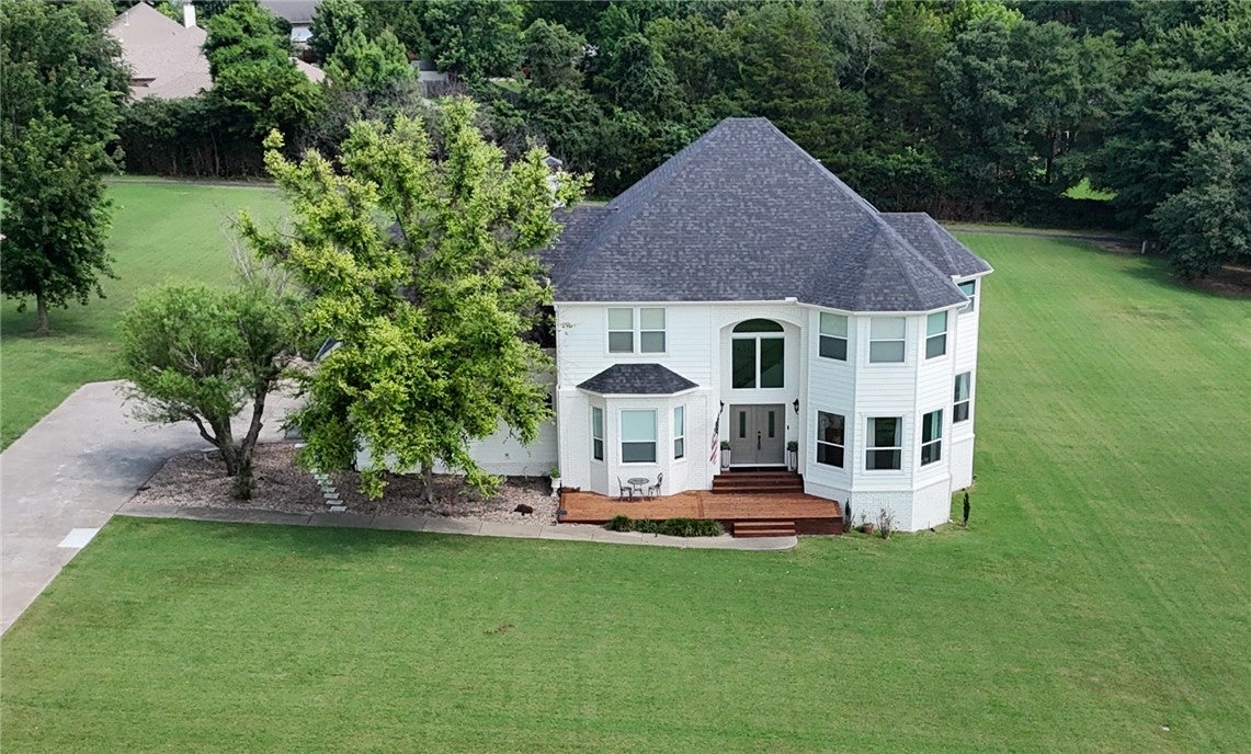 Ashley Ln, Fayetteville, AR 72701