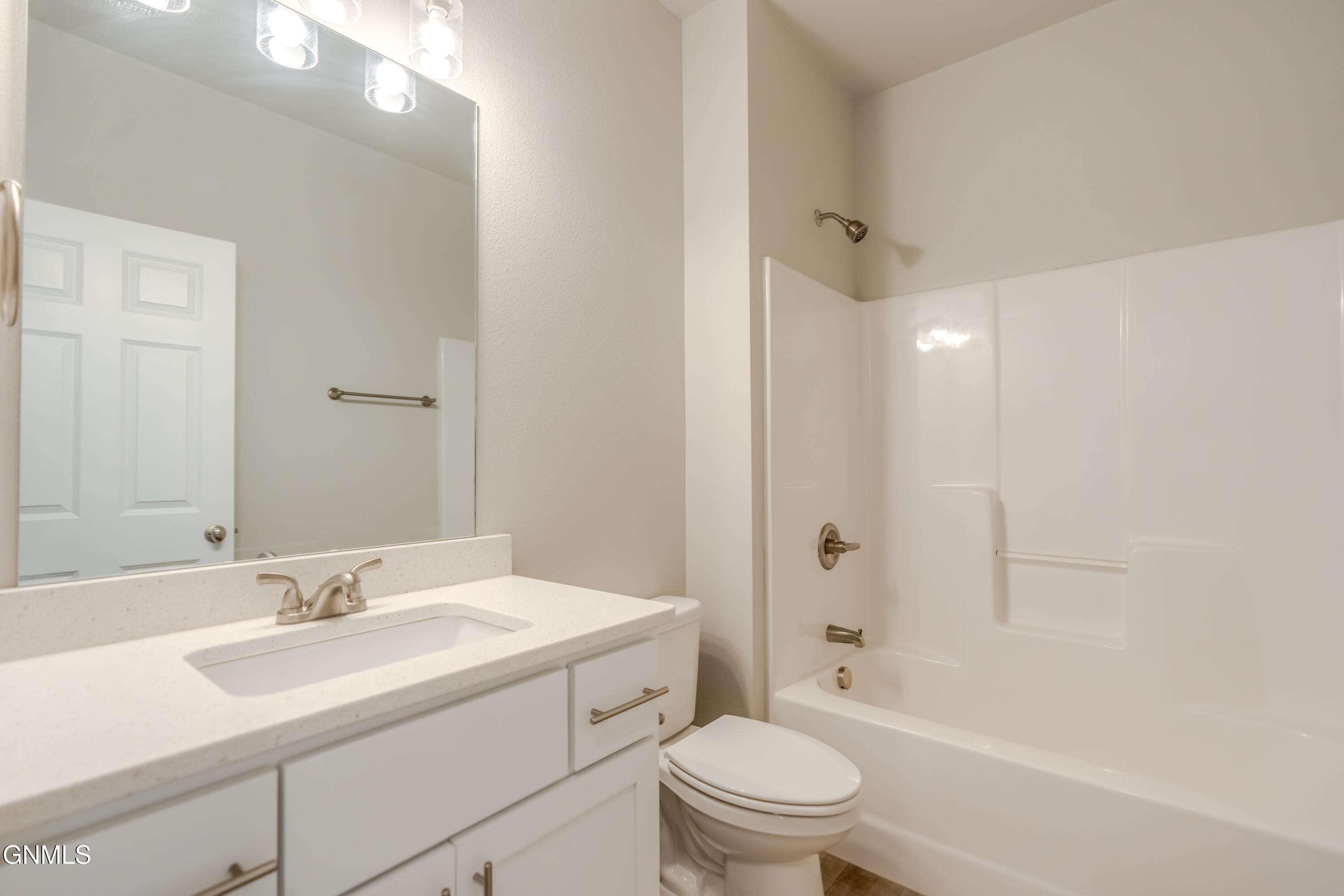 Bismarck, North Dakota, 58503, United States, 4 Bedrooms Bedrooms, ,3 BathroomsBathrooms,Residential,For Sale,2035327