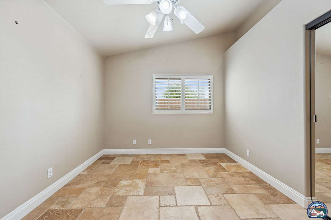 El Centro, California, 92243, United States, 4 Bedrooms Bedrooms, ,3 BathroomsBathrooms,Residential,For Sale,1838686