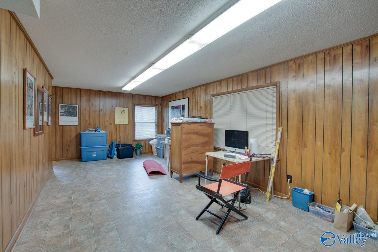 Huntsville, Alabama, 35802, United States, 4 Bedrooms Bedrooms, ,3 BathroomsBathrooms,Residential,For Sale,1996738