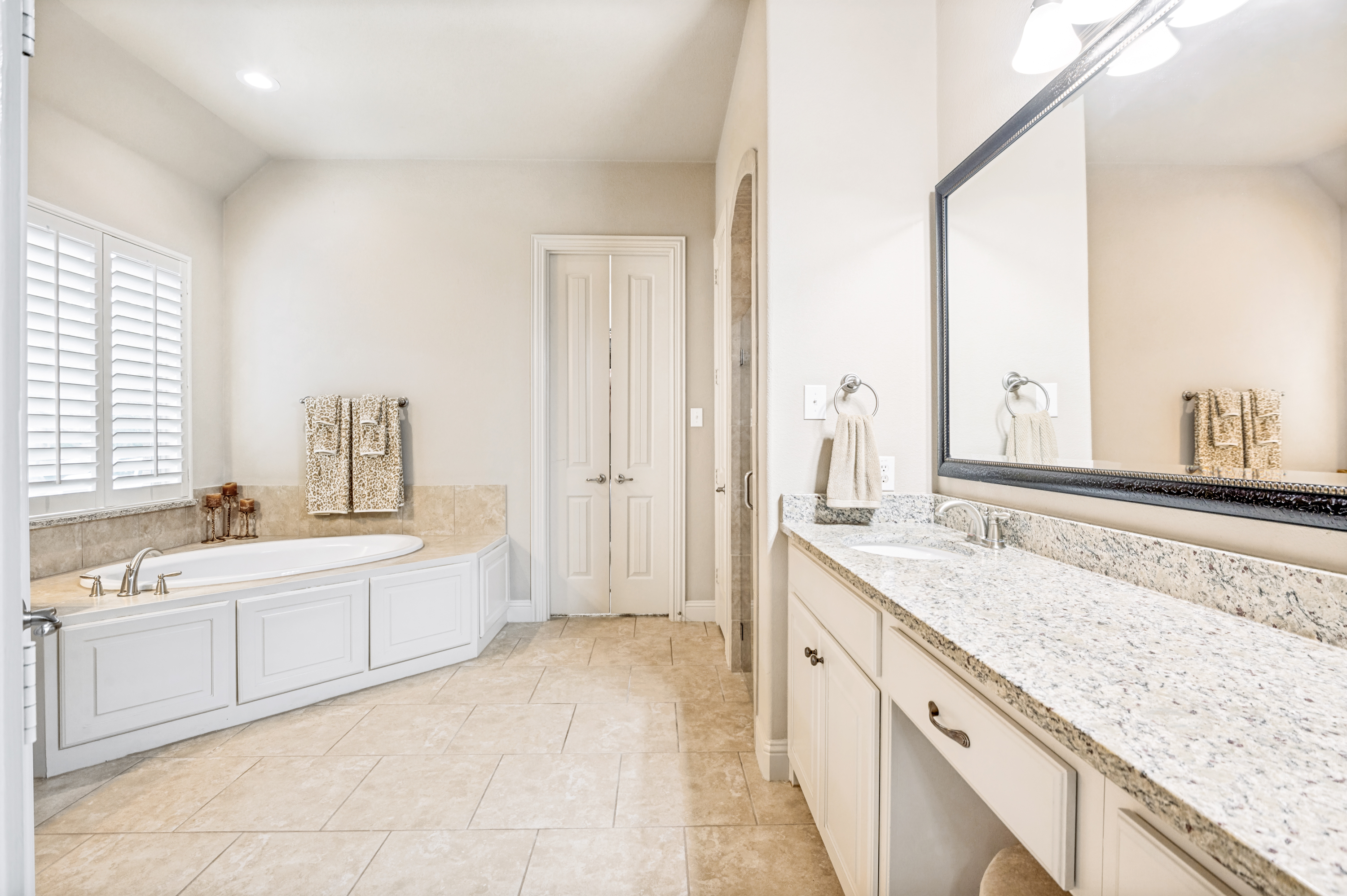  12952 Ridge Spring Drive, Frisco, TX, 75035 - 物件實景
