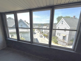 Malden, Massachusetts, 02148, United States, 7 Bedrooms Bedrooms, ,3 BathroomsBathrooms,Residential,For Sale,1919106