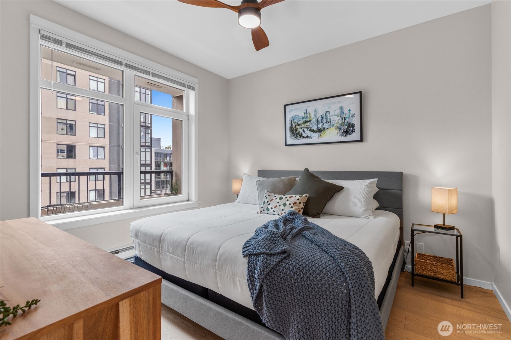 Seattle, Washington, 98121, United States, 1 Bedroom Bedrooms, ,1 BathroomBathrooms,Residential,For Sale,1896299