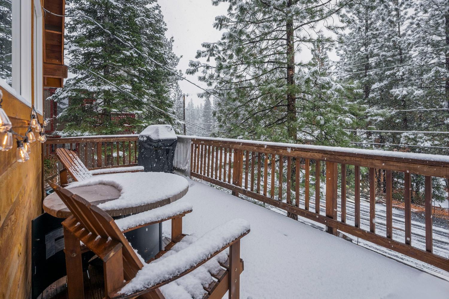 Tahoe Vista, California, 96148, United States, 3 Bedrooms Bedrooms, ,2 BathroomsBathrooms,Residential,For Sale,1998480