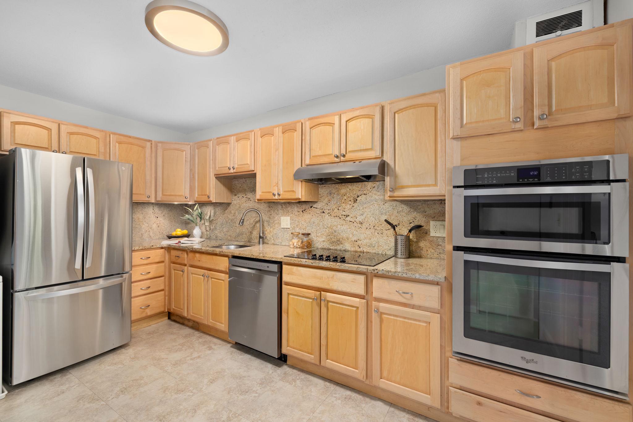  8370 Greensboro Drive, Mclean, VA, 22102 - 物件實景