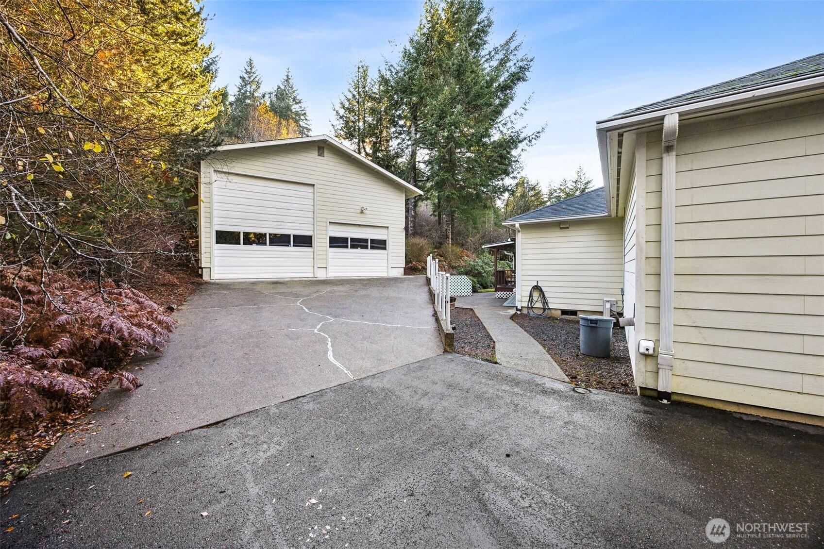 SHELTON, Washington, 98584, United States, 3 Bedrooms Bedrooms, ,2 BathroomsBathrooms,Residential,For Sale,2003420