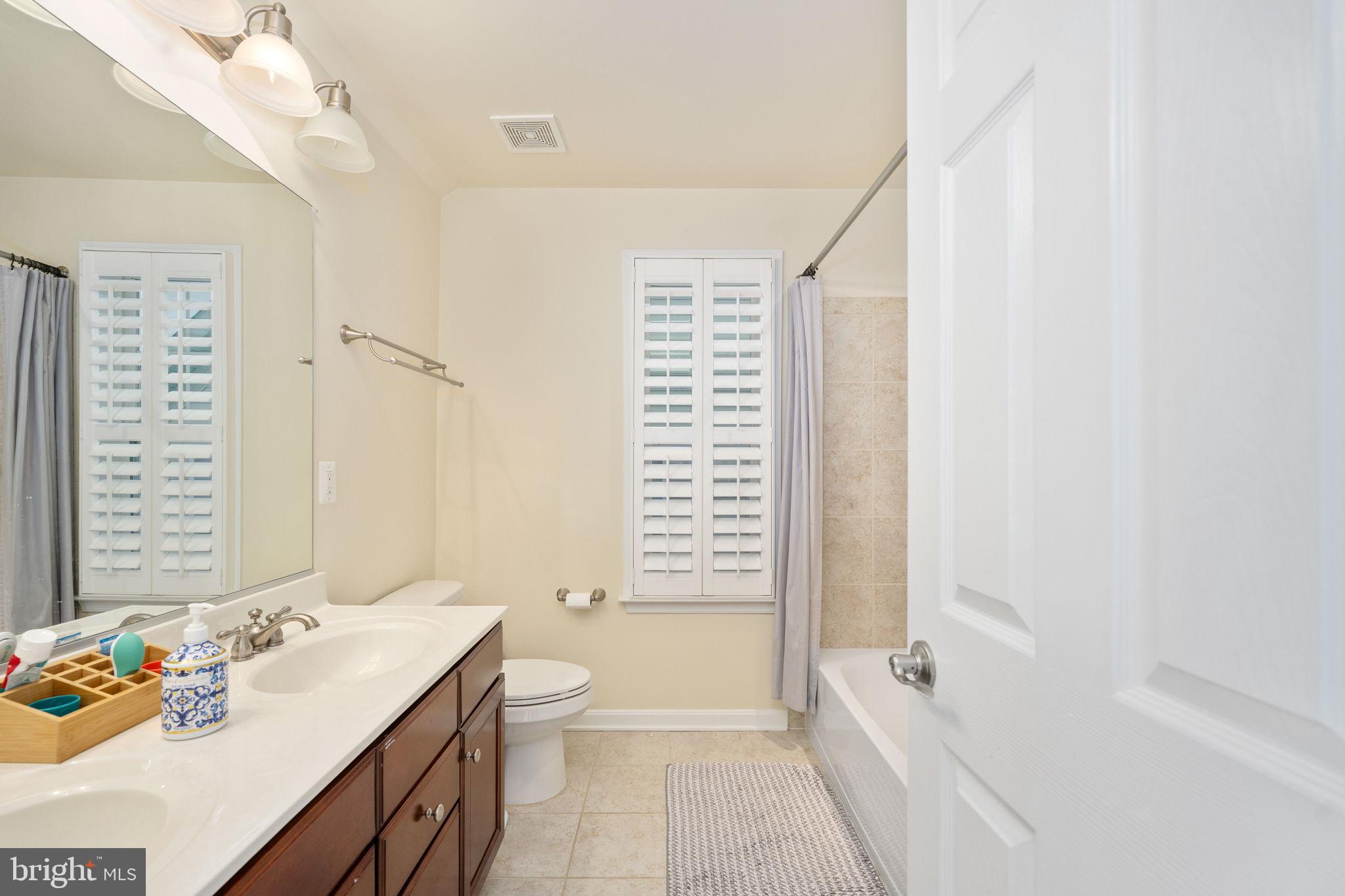 Alexandria, Virginia, 22315, United States, 4 Bedrooms Bedrooms, ,4 BathroomsBathrooms,Residential,For Sale,2001217