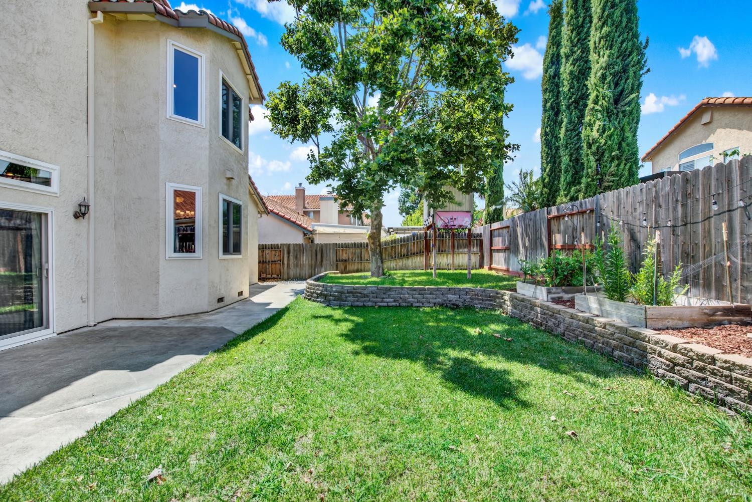 Vacaville, California, 95687, United States, 4 Bedrooms Bedrooms, ,3 BathroomsBathrooms,Residential,For Sale,1856071