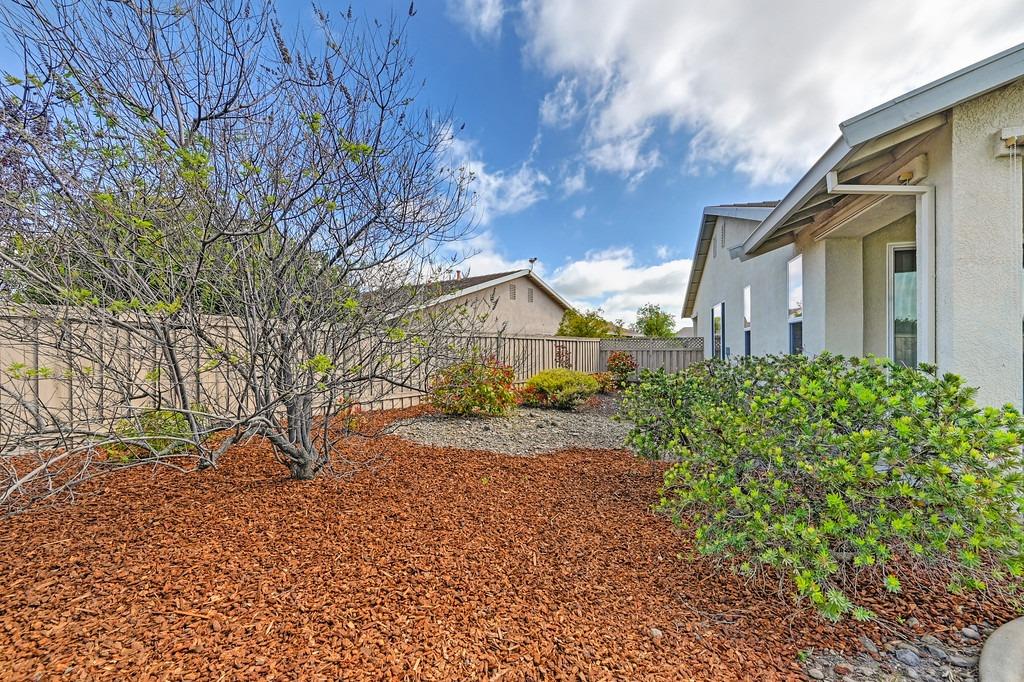 Lincoln, California, 95648, United States, 2 Bedrooms Bedrooms, ,2 BathroomsBathrooms,Residential,For Sale,1957407