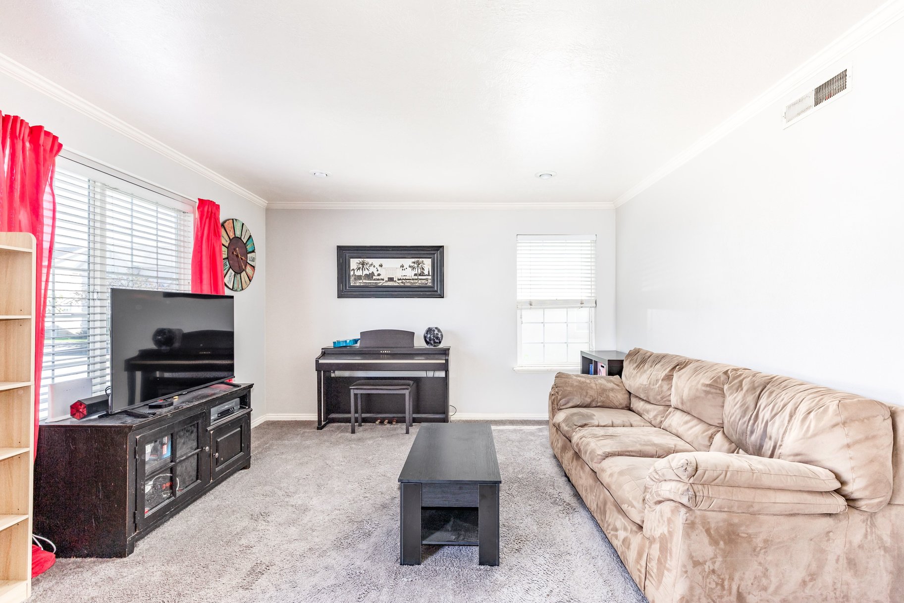  Your Perfect Townhome: Spacious Layout, Finished Basement & Relaxing Back Patio - 物件實景