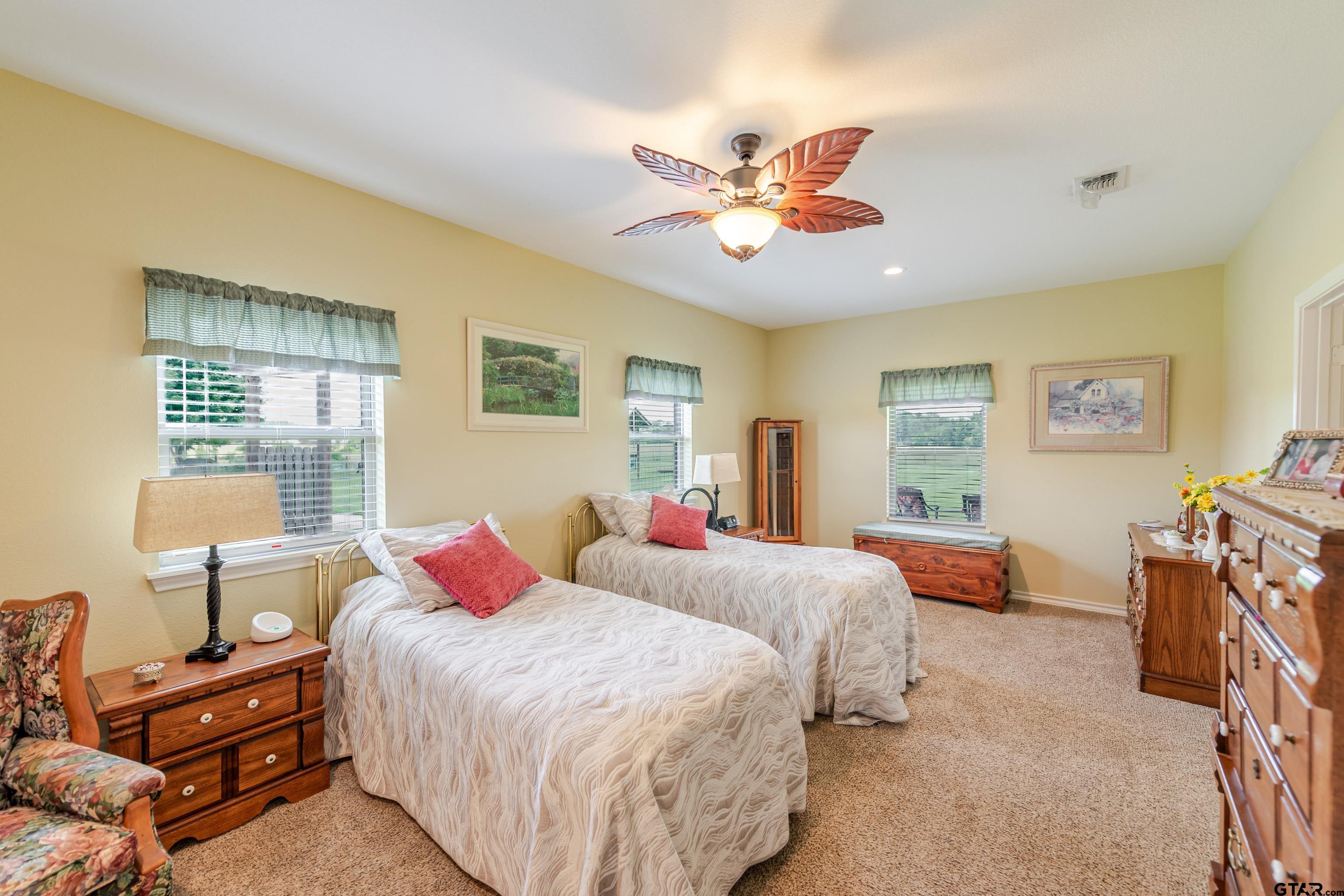 Naples, Texas, 75568, United States, 5 Bedrooms Bedrooms, ,4 BathroomsBathrooms,Residential,For Sale,1895043