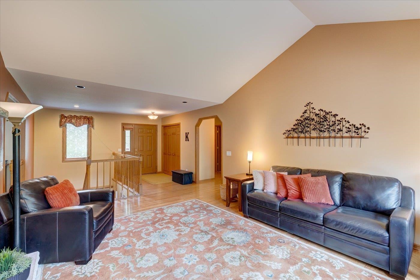 Fitchburg, Wisconsin, 53711, United States, 4 Bedrooms Bedrooms, ,4 BathroomsBathrooms,Residential,For Sale,1977409