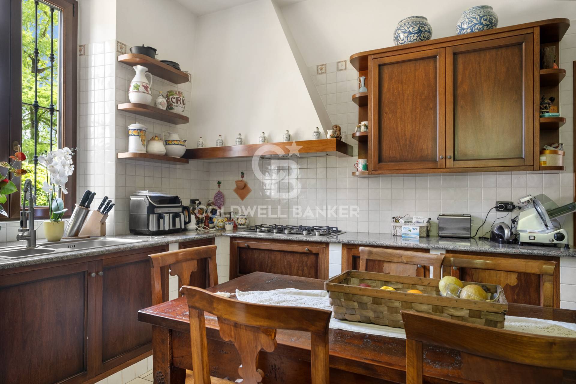 Sesto Calende, Varese, 21018, IT, 6 Bedrooms Bedrooms, ,5 BathroomsBathrooms,Residential,For Sale,1796878