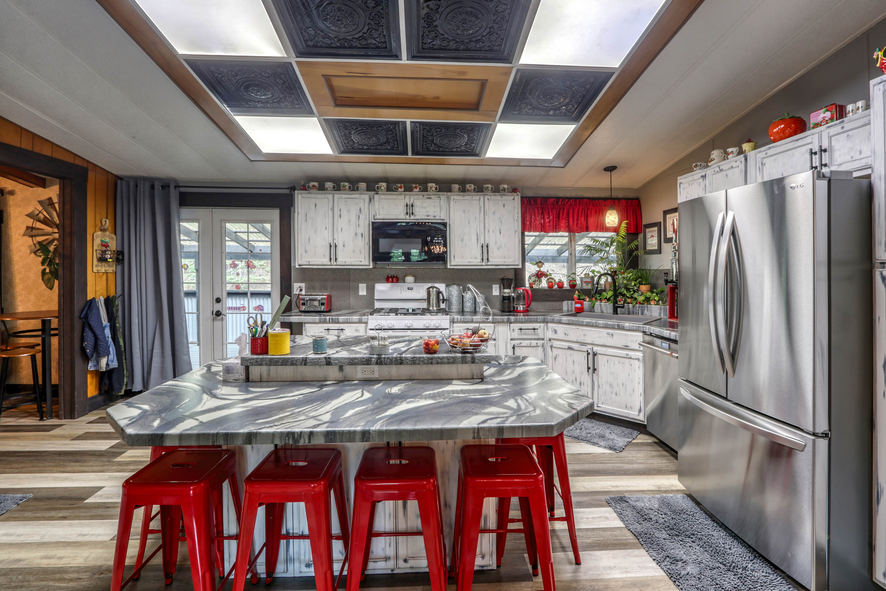 Kingston, Idaho, 83839, United States, 3 Bedrooms Bedrooms, ,2 BathroomsBathrooms,Residential,For Sale,1980630