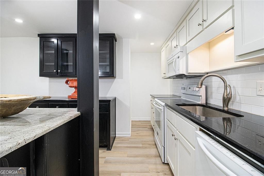 Atlanta, Georgia, 30345, United States, 4 Bedrooms Bedrooms, ,4 BathroomsBathrooms,Residential,For Sale,1929806