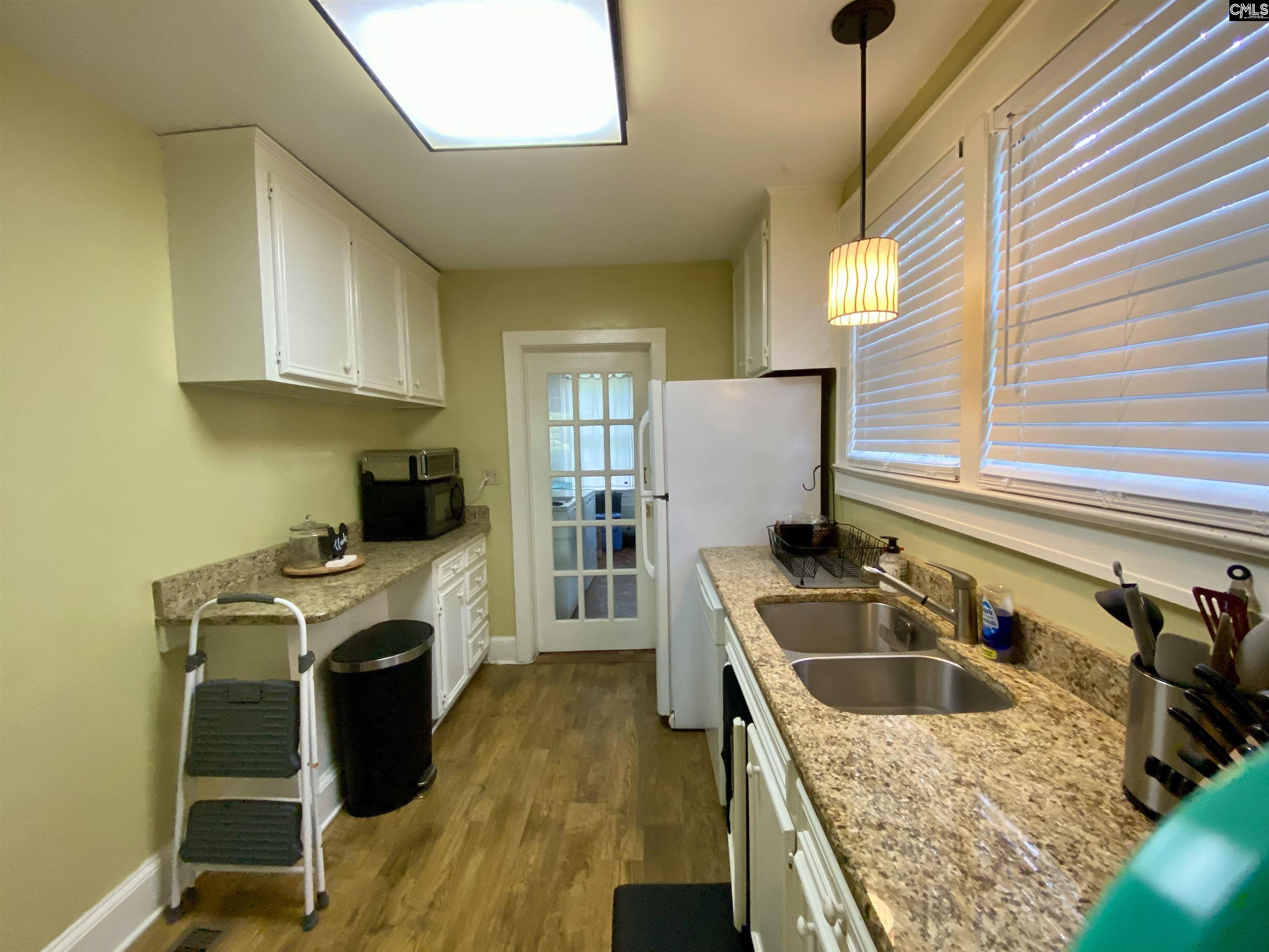 Columbia, South Carolina, 29205, United States, ,3 BathroomsBathrooms,Residential,For Sale,1958512
