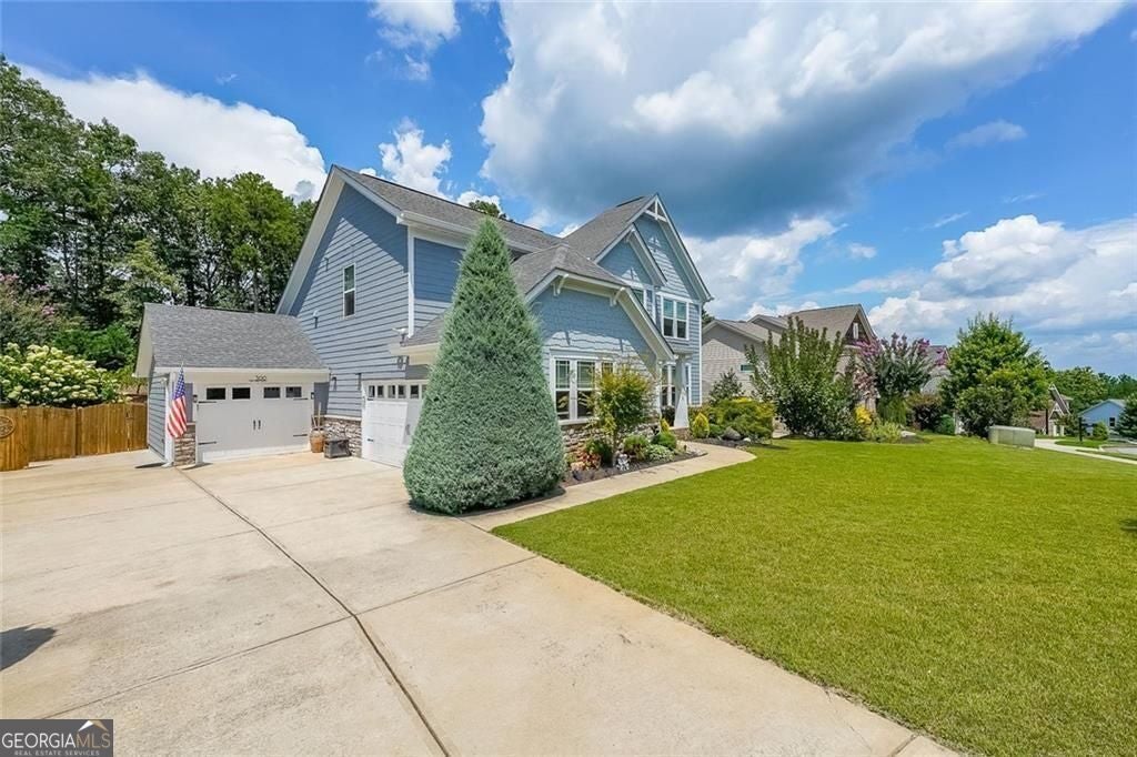 Canton, Georgia, 30114, United States, 3 Bedrooms Bedrooms, ,4 BathroomsBathrooms,Residential,For Sale,2006570