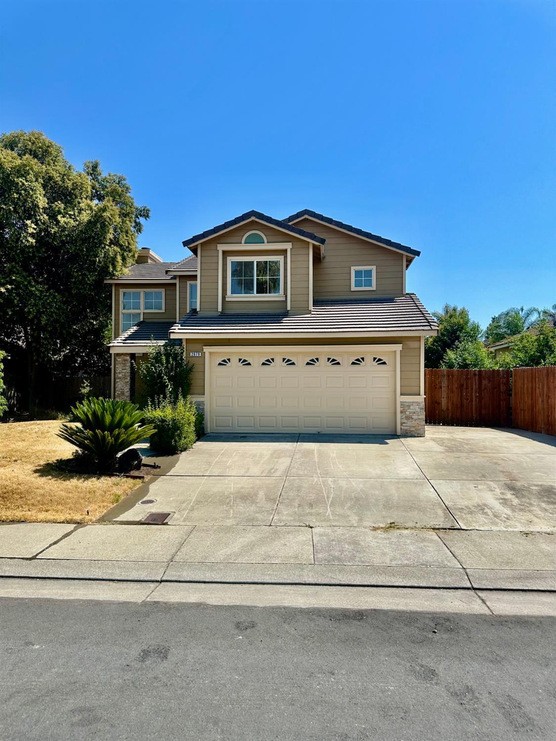 Stockton, California, 95206, United States, 3 Bedrooms Bedrooms, ,3 BathroomsBathrooms,Residential,For Sale,1889738
