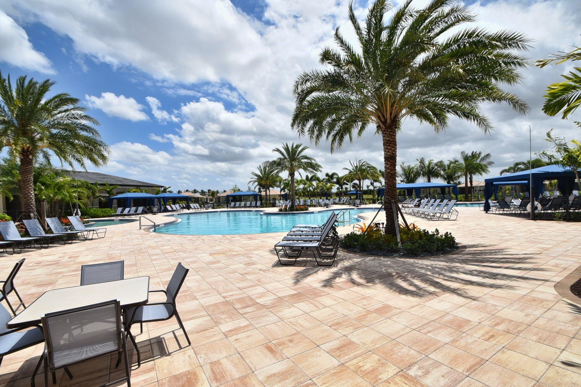 Boynton Beach, Florida, 33473, United States, 2 Bedrooms Bedrooms, ,2 BathroomsBathrooms,Residential,For Sale,1990489