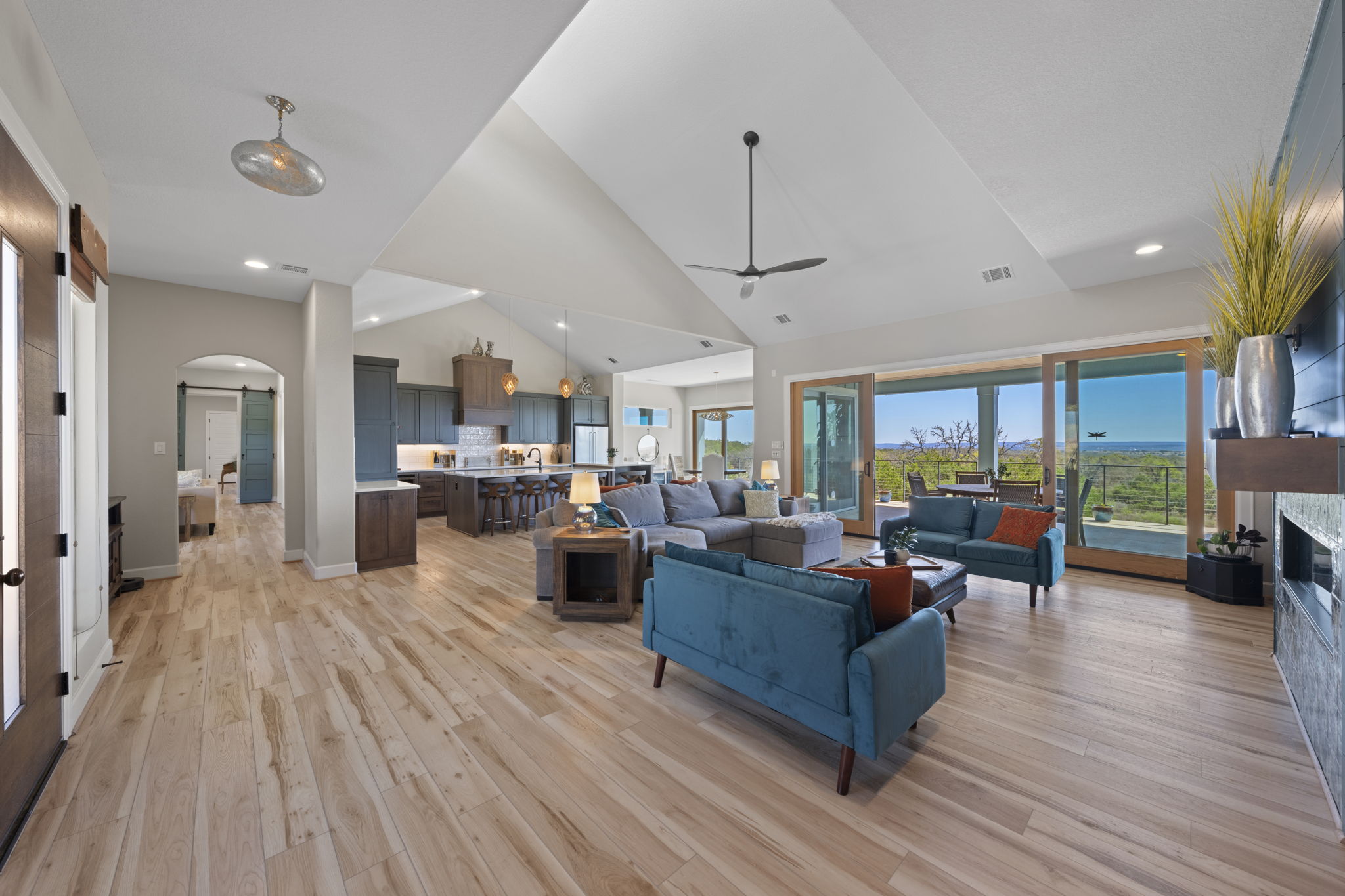  Limitless in Prime Hill County Location - 物件實景