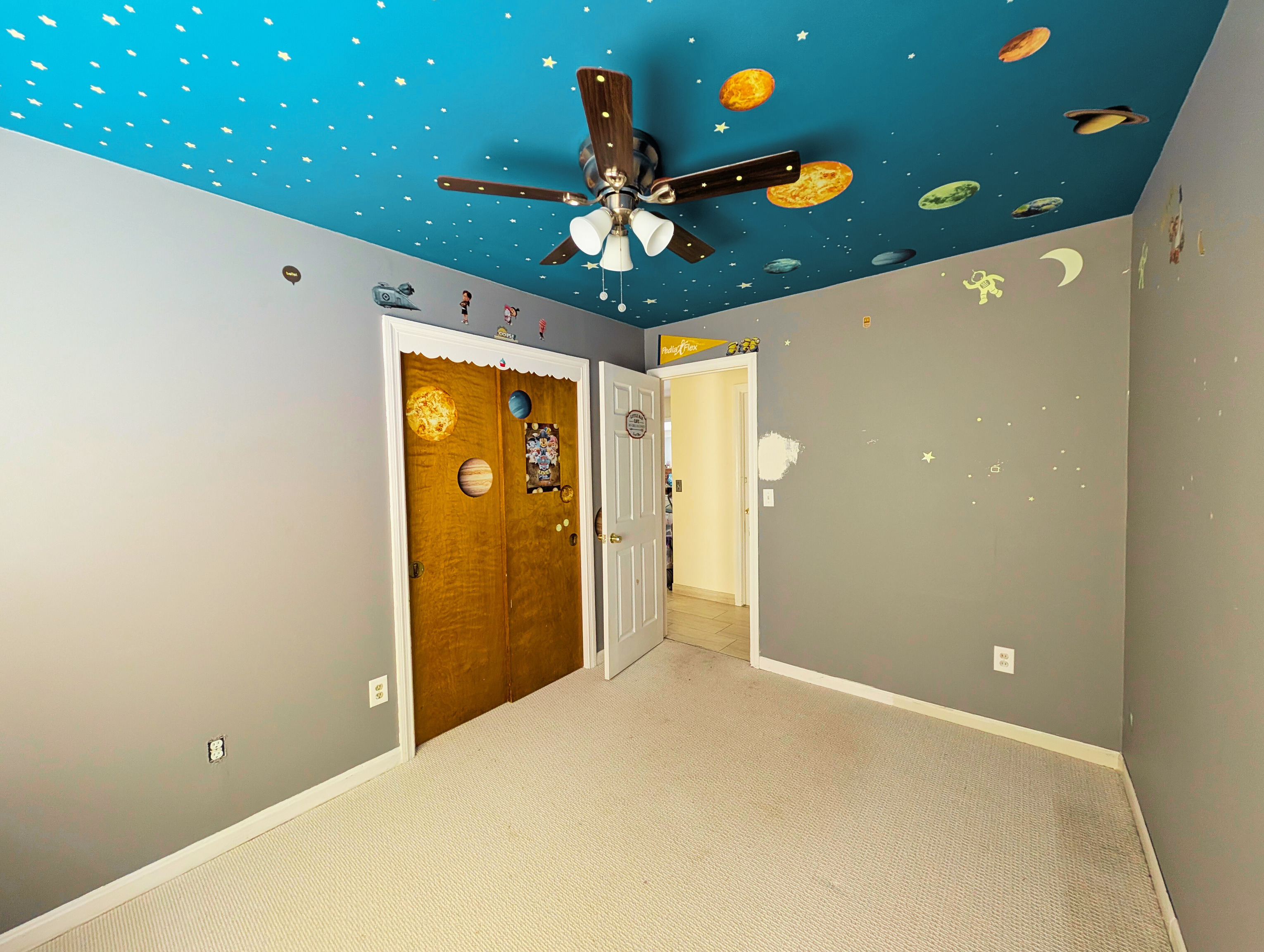 Shelton, Connecticut, 06484, United States, 3 Bedrooms Bedrooms, ,2 BathroomsBathrooms,Residential,For Sale,1996046