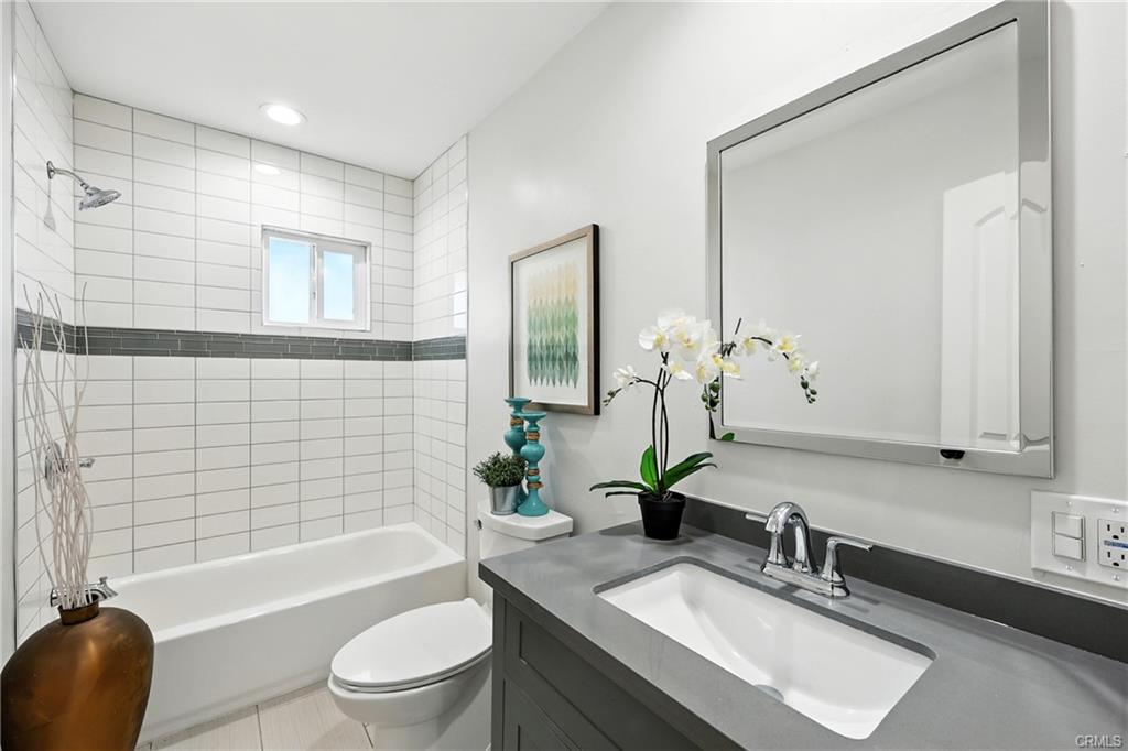 Paramount, California, 90723, United States, 4 Bedrooms Bedrooms, ,2 BathroomsBathrooms,Residential,For Sale,1935731
