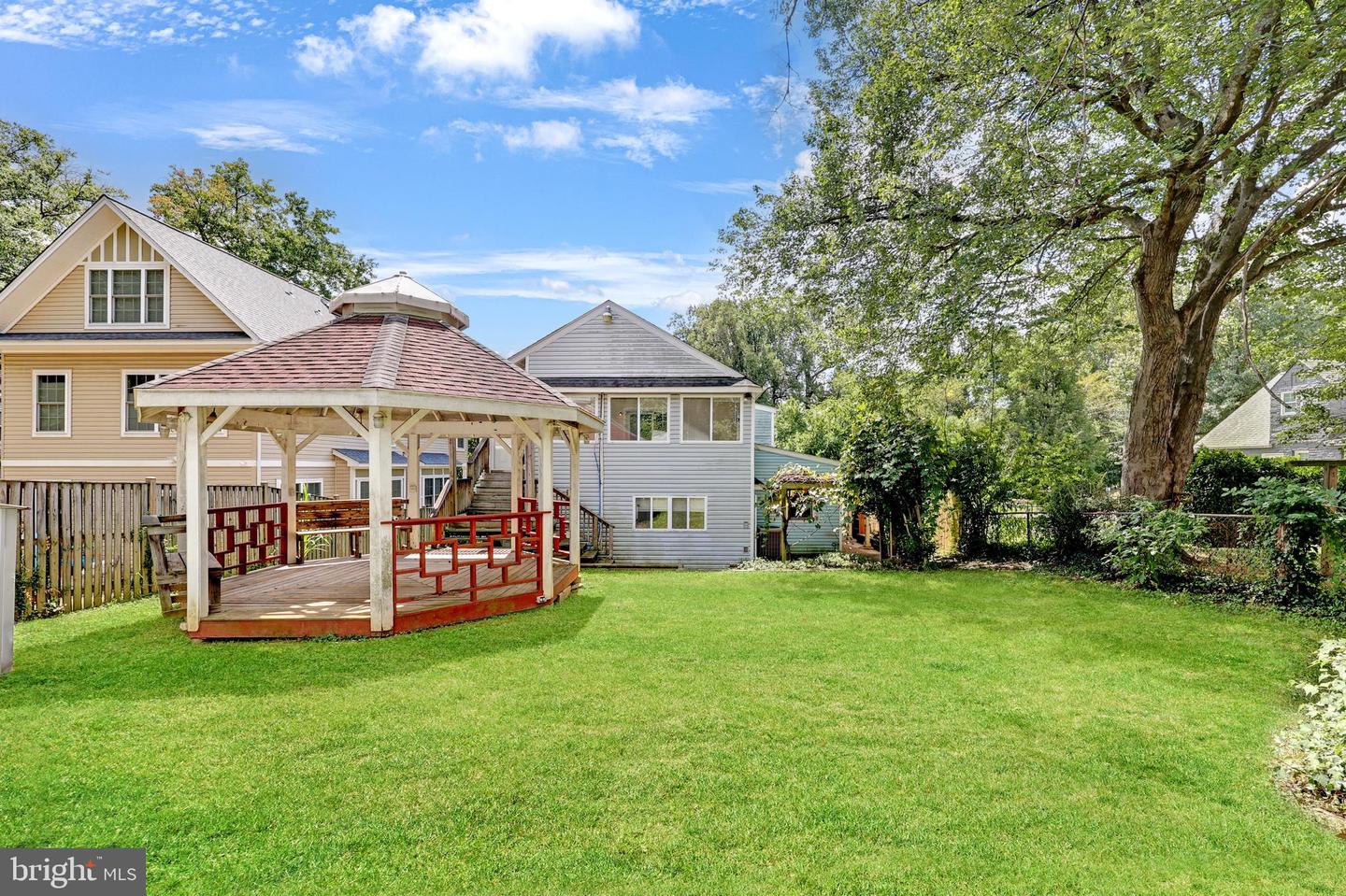 Falls Church, Virginia, 22042, United States, 5 Bedrooms Bedrooms, ,2 BathroomsBathrooms,Residential,For Sale,1932563