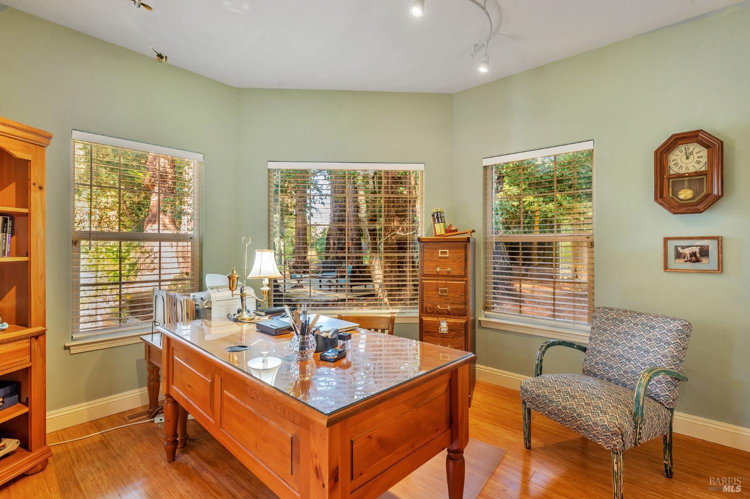 Sebastopol, California, 95472, United States, 4 Bedrooms Bedrooms, ,3 BathroomsBathrooms,Residential,For Sale,1989317