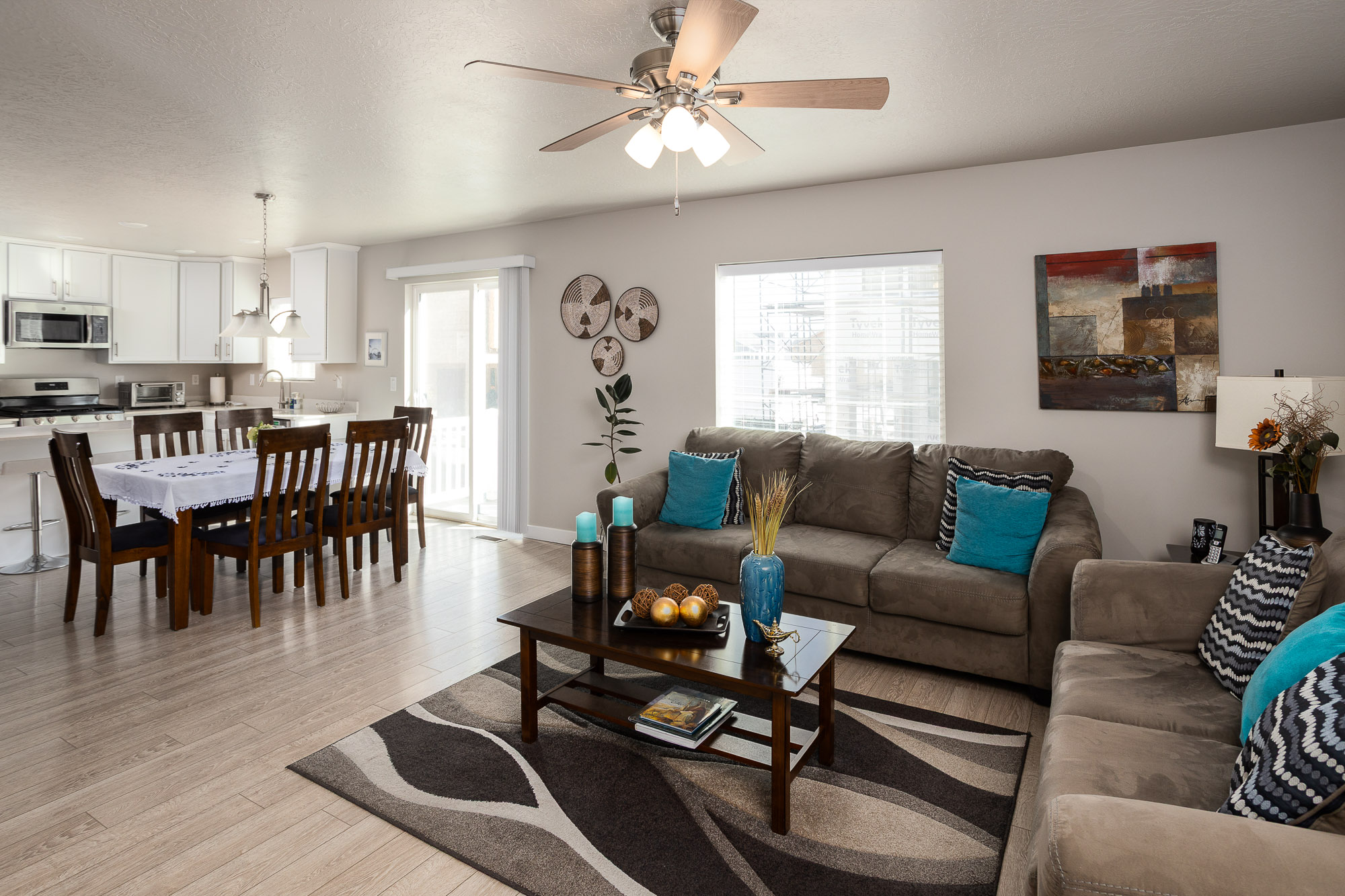 Provo, Utah, 84601, United States, 4 Bedrooms Bedrooms, ,3 BathroomsBathrooms,Residential,For Sale,1978881