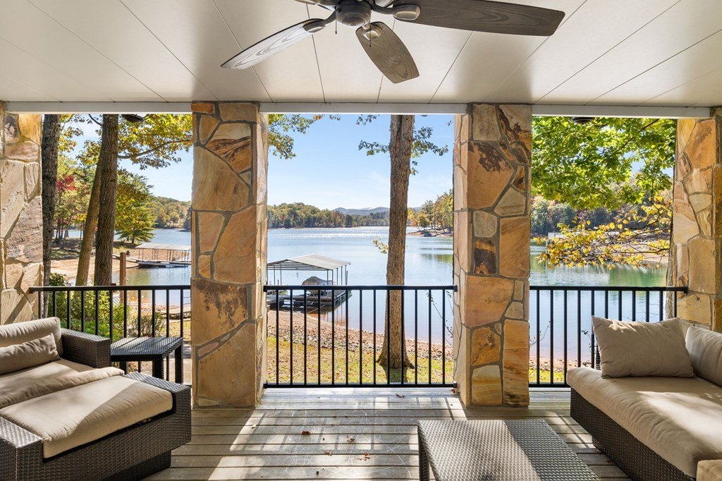 Hiawassee, Georgia, 30546, United States, 3 Bedrooms Bedrooms, ,4 BathroomsBathrooms,Residential,For Sale,1978454