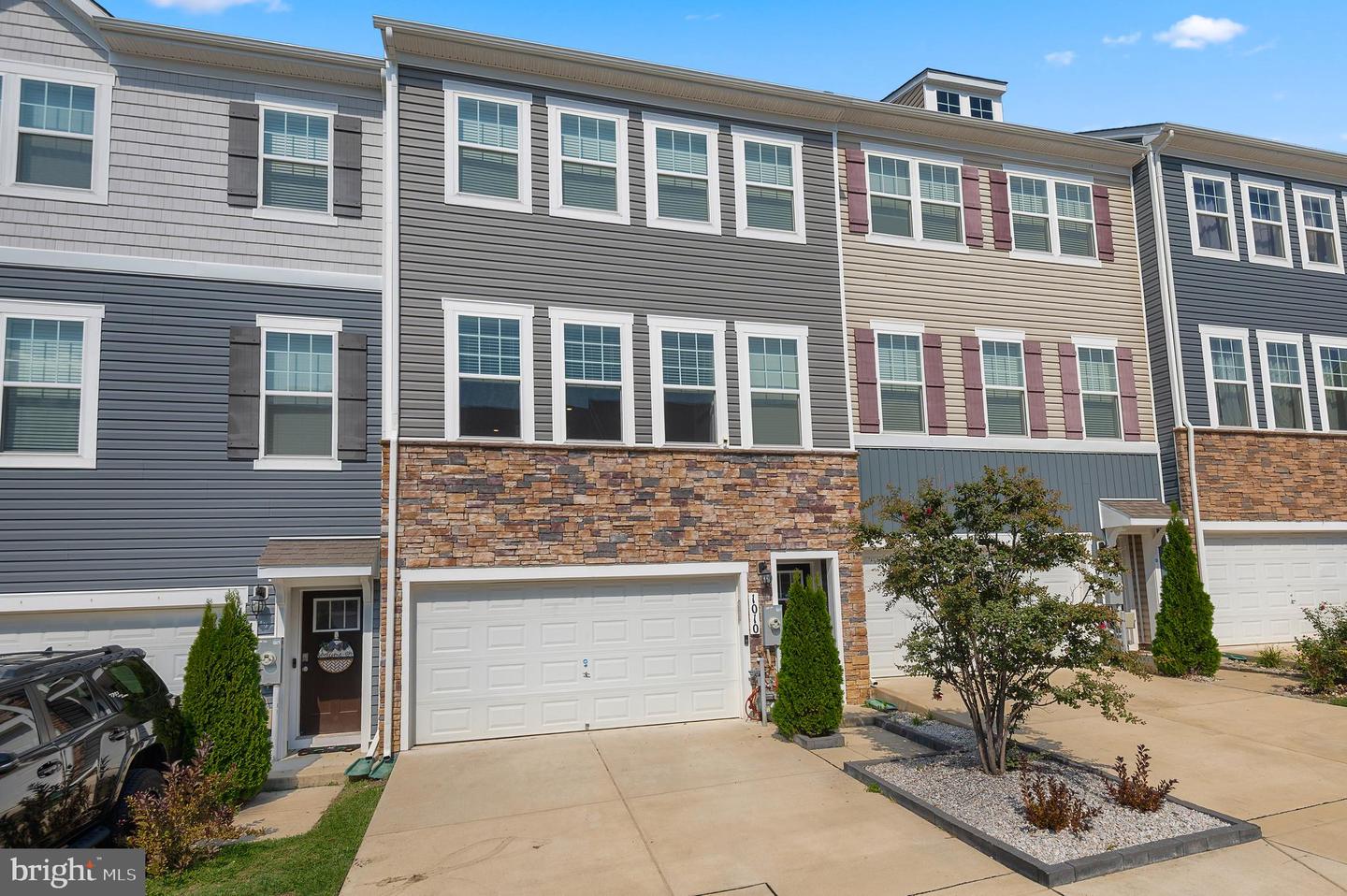 Severn, Maryland, 21144, United States, 4 Bedrooms Bedrooms, ,4 BathroomsBathrooms,Residential,For Sale,1957438