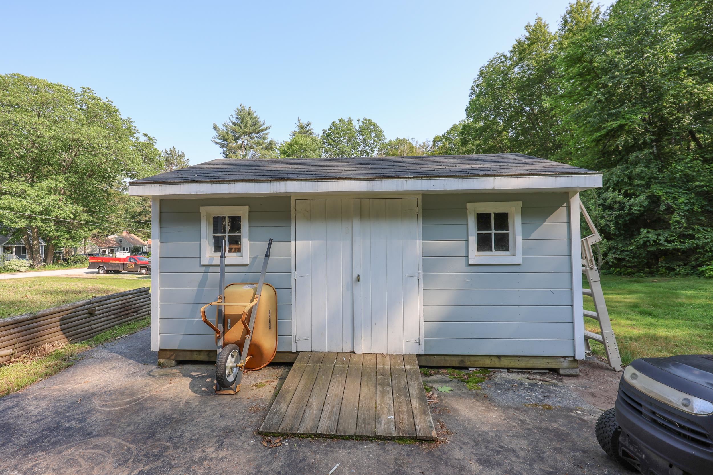 Wilton, New Hampshire, 03086, United States, 3 Bedrooms Bedrooms, ,2 BathroomsBathrooms,Residential,For Sale,1940505