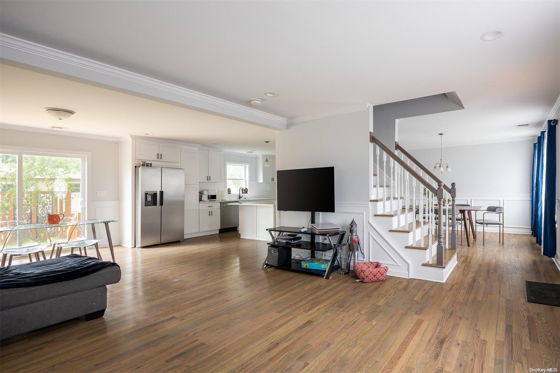 8 Narcissus Road W, Mastic Beach, New York, 11951, United States, 4 Bedrooms Bedrooms, ,3 BathroomsBathrooms,Residential,For Sale,8 Narcissus Road W,1659609