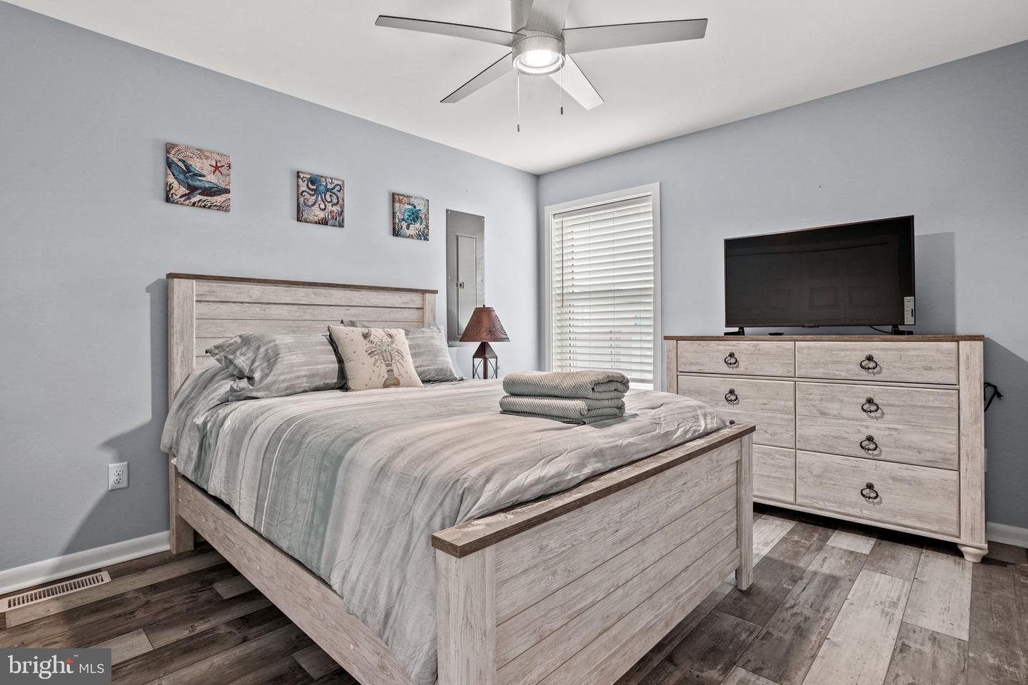 Ocean City, Maryland, 21842, United States, 3 Bedrooms Bedrooms, ,2 BathroomsBathrooms,Residential,For Sale,1794225