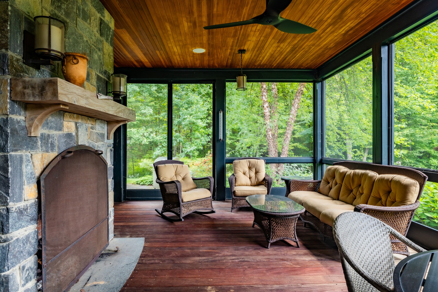  422 Shagbark Lane - 物件實景