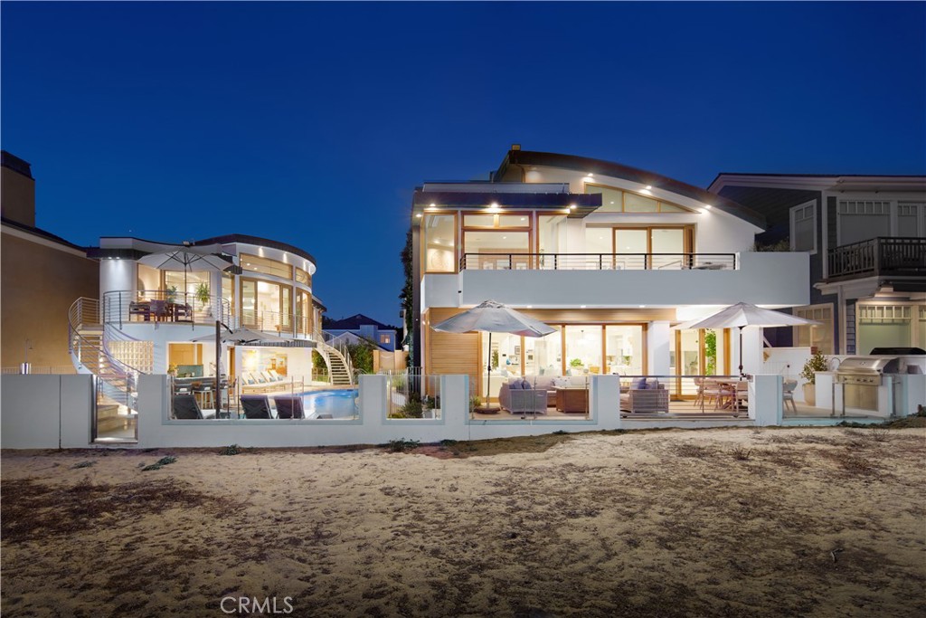Newport Beach, California, 92661, United States, 7 Bedrooms Bedrooms, ,11 BathroomsBathrooms,Residential,For Sale,1877101