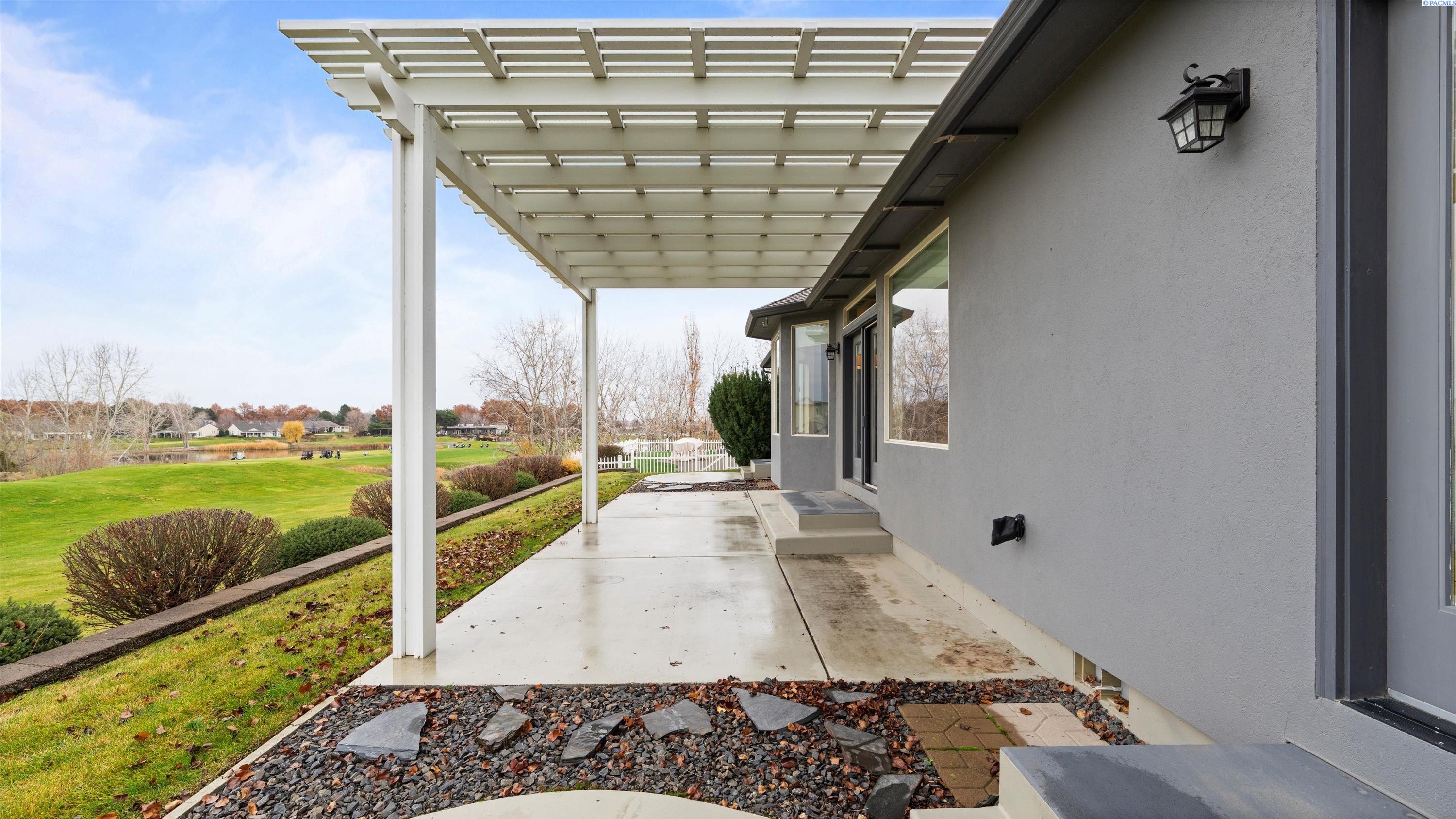 Richland, Washington, 99354, United States, 3 Bedrooms Bedrooms, ,3 BathroomsBathrooms,Residential,For Sale,1997405