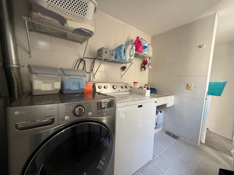 Huixquilucan, Estado de méxico, 52785, Mexico, 3 Bedrooms Bedrooms, ,3 BathroomsBathrooms,Residential,For Sale,1713420