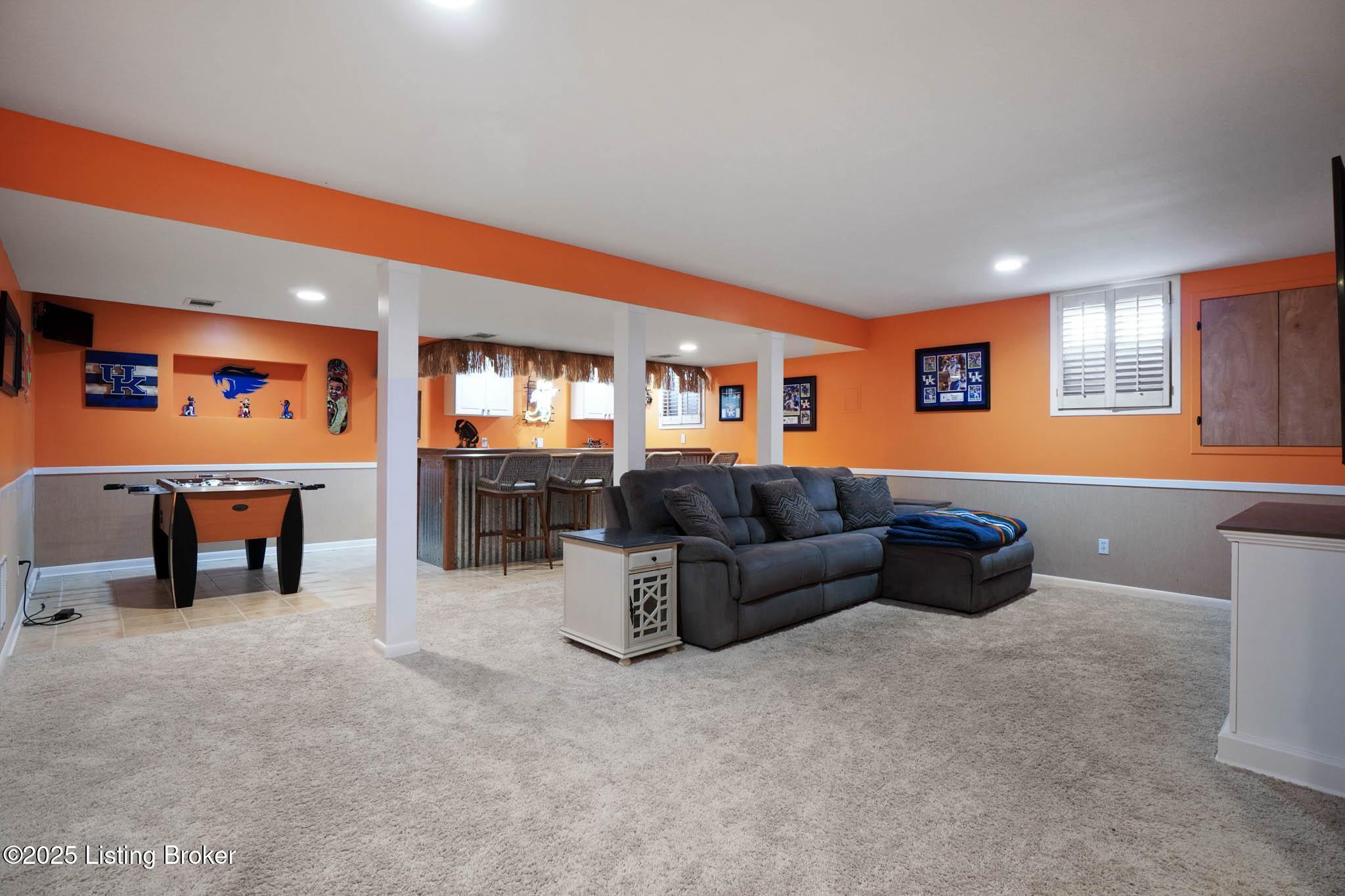 Louisville, Kentucky, 40299, United States, 3 Bedrooms Bedrooms, ,4 BathroomsBathrooms,Residential,For Sale,2000684