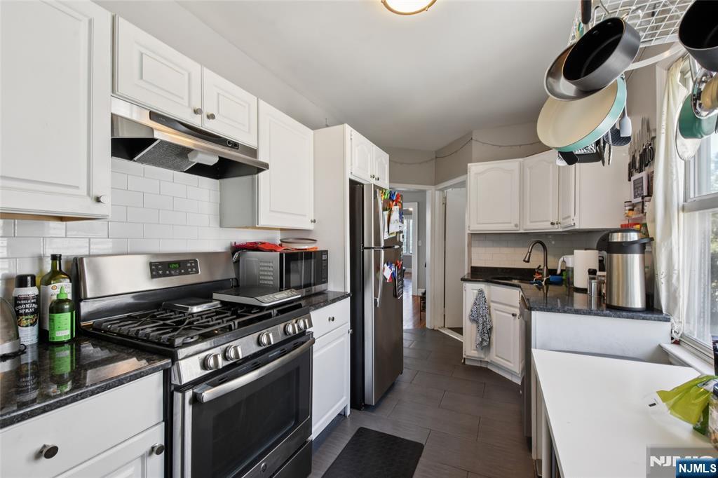 Bloomfield, New Jersey, 07003, United States, 4 Bedrooms Bedrooms, ,2 BathroomsBathrooms,Residential,For Sale,1897617