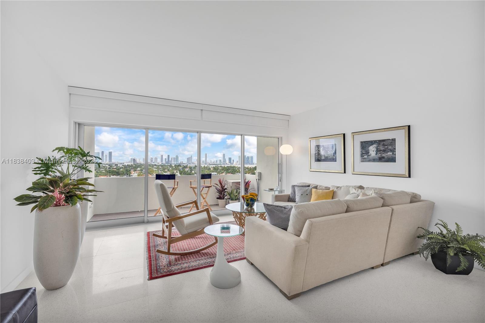 Miami Beach, Florida, 33139, United States, 1 Bedroom Bedrooms, ,1 BathroomBathrooms,Residential,For Sale,1891303